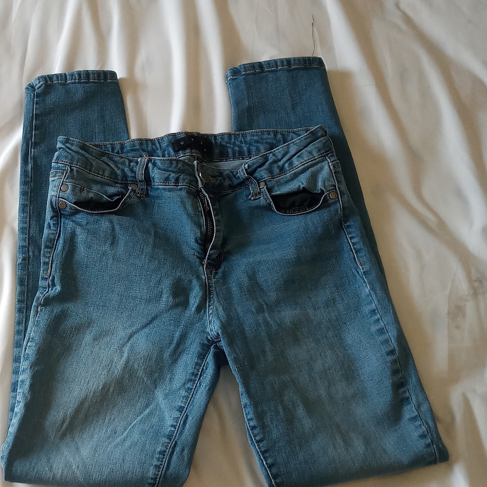 Skinny jeans